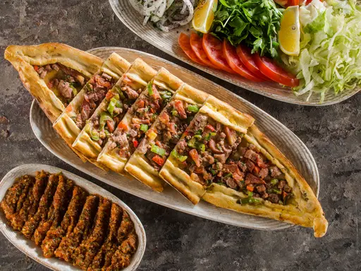 Kuşbaşılı Pide